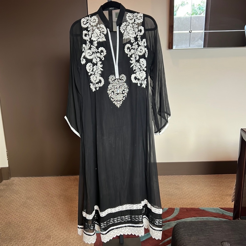 Black Long Sleeve Embroidered Midi Dress with White Floral Accents